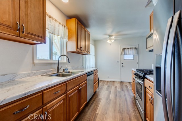 Detail Gallery Image 9 of 39 For 5561 Edita Ave, Westminster,  CA 92683 - 3 Beds | 2 Baths
