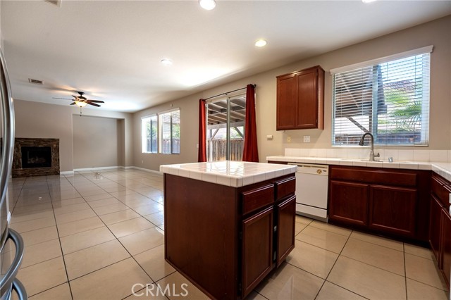 Detail Gallery Image 18 of 66 For 31010 Sedona St, Lake Elsinore,  CA 92530 - 4 Beds | 3 Baths