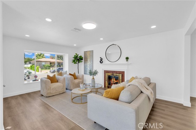 Detail Gallery Image 7 of 27 For 1618 Jess St, Pomona,  CA 91766 - 3 Beds | 2 Baths