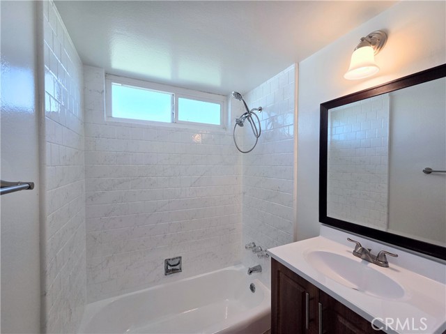 Image 21 of 27 For 5611 Orange Ave