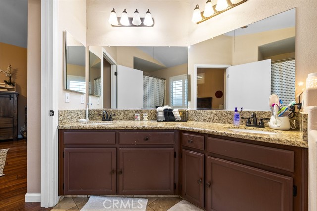 Detail Gallery Image 26 of 34 For 716 Harvest Creek Rd, Bakersfield,  CA 93312 - 3 Beds | 2 Baths