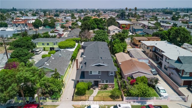 Detail Gallery Image 17 of 20 For 3323 Los Flores Bld, Lynwood,  CA 90262 - – Beds | – Baths