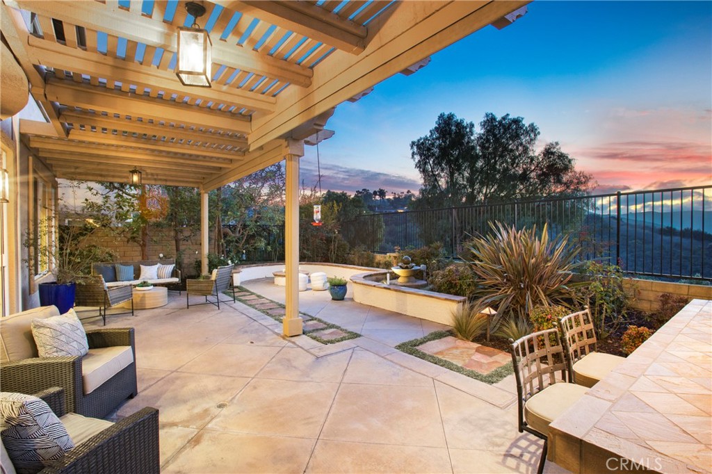 MLS #OC25270482 image #9