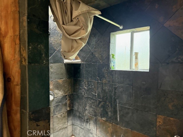 https://media.crmls.org/medias/4400c2f7-7fc4-4806-b521-bb596584c8d1.jpg?preset=X-Large