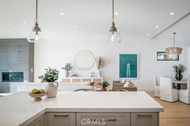 Detail Gallery Image 25 of 62 For 89 Bayview, Manhattan Beach,  CA 90266 - 3 Beds | 3/1 Baths