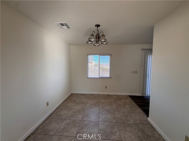 27474 Travertine, Barstow CA: https://media.crmls.org/medias/4401d9cc-7e22-4461-8553-c4291b50dcaa.jpg