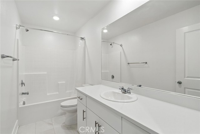 30248 Sunset Pier Drive, Menifee CA: https://media.crmls.org/medias/44026355-27f8-4a53-b6d6-5253628353d5.jpg