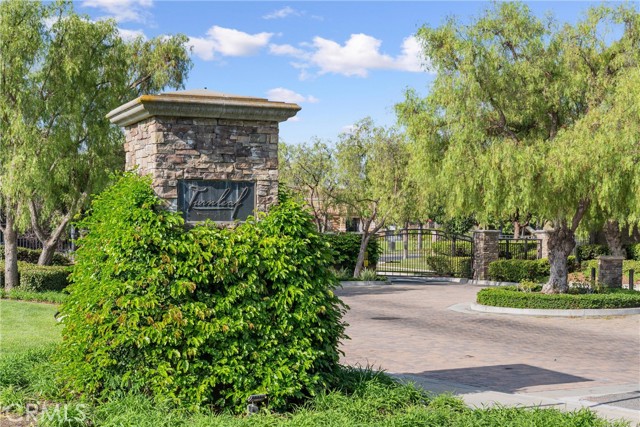 Image 20 of 42 For 2580 Pearblossom Street