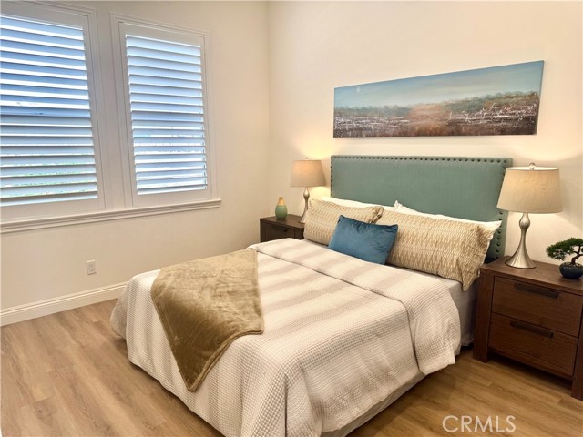26480 Valley Oak Lane, Valencia CA: https://media.crmls.org/medias/4402c43e-ee0b-4733-b476-ad37fe7c27b5.jpg