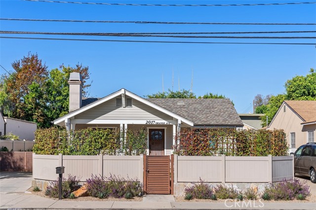 Detail Gallery Image 1 of 28 For 2017 Orange Ave, Costa Mesa,  CA 92627 - 2 Beds | 2 Baths