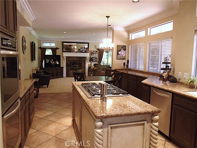 1535 Via Arroyo, La Verne CA: https://media.crmls.org/medias/4404014b-5f17-46cb-8ae9-b3b82c63c432.jpg