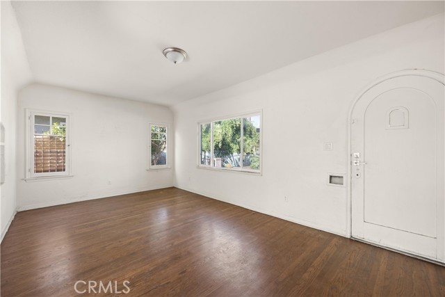 Image 3 for 3521 9th Ave, Los Angeles, CA 90018