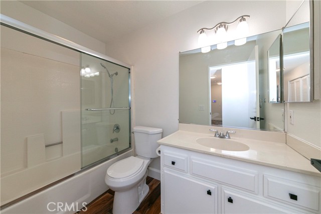 6409 Heatherwood Drive, Jurupa Valley CA: https://media.crmls.org/medias/4404d267-0a7b-4334-b94a-ec2144e43f46.jpg