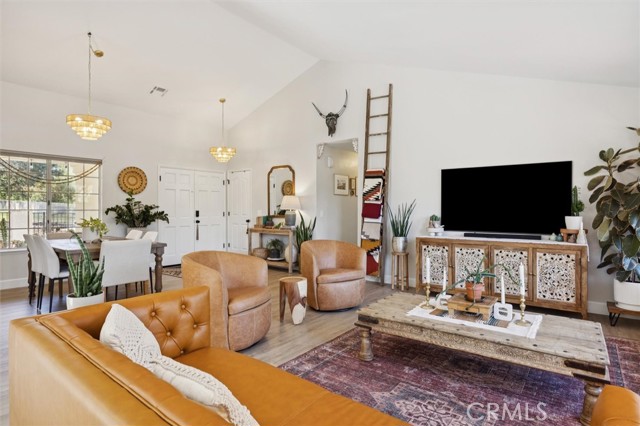 215 Meadowlark Road, Paso Robles CA: https://media.crmls.org/medias/4405737b-385b-41ee-8df6-909f3b5b3929.jpg