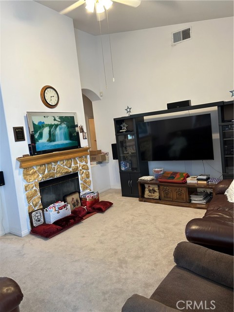 Detail Gallery Image 17 of 58 For 20361 Pahute, Apple Valley,  CA 92308 - 4 Beds | 2/1 Baths