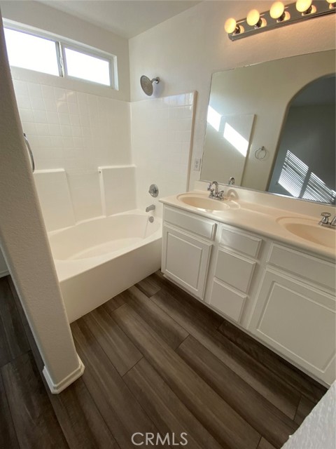 14495 Moon Valley Street, Victorville CA: https://media.crmls.org/medias/4406527e-fc21-4136-bbfd-91fbba3ef17e.jpg