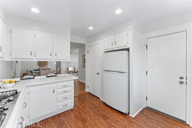 Detail Gallery Image 20 of 68 For 2544 Park Lake, Santa Ana,  CA 92705 - 2 Beds | 2 Baths