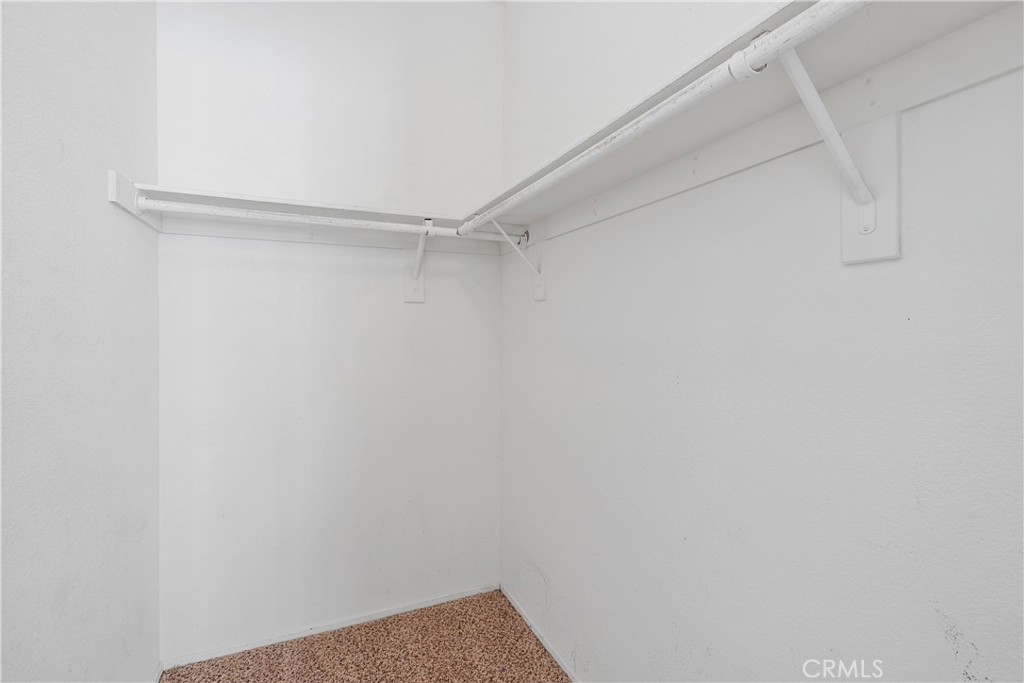 https://media.crmls.org/medias/44069b09-20de-49e7-9098-684cb1185994.jpg?preset=X-Large