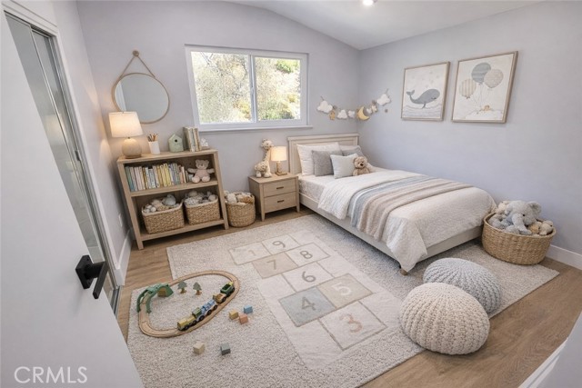 Detail Gallery Image 8 of 23 For 17148 Escalon, Encino,  CA 91436 - 4 Beds | 2/1 Baths