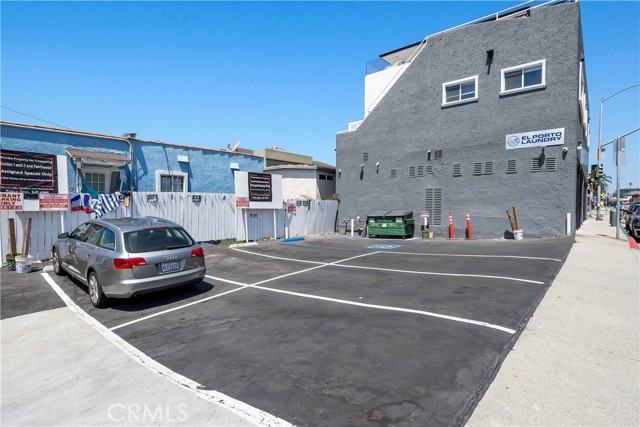 3921 Highland Ave, Manhattan Beach, California 90266, ,Residential Income,For Sale,Highland Ave,SB25015575