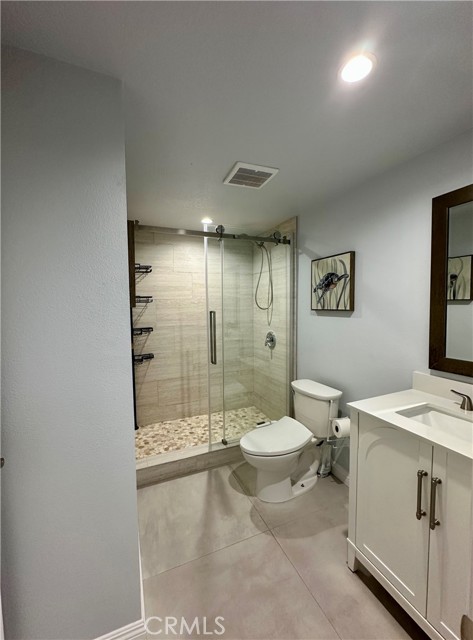 Detail Gallery Image 8 of 19 For 26182 Vintage Woods, Lake Forest,  CA 92630 - 4 Beds | 3 Baths