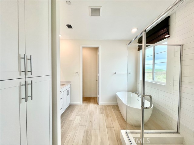 Detail Gallery Image 21 of 29 For 27706 Marquee Dr, Valencia,  CA 91381 - 3 Beds | 2/1 Baths