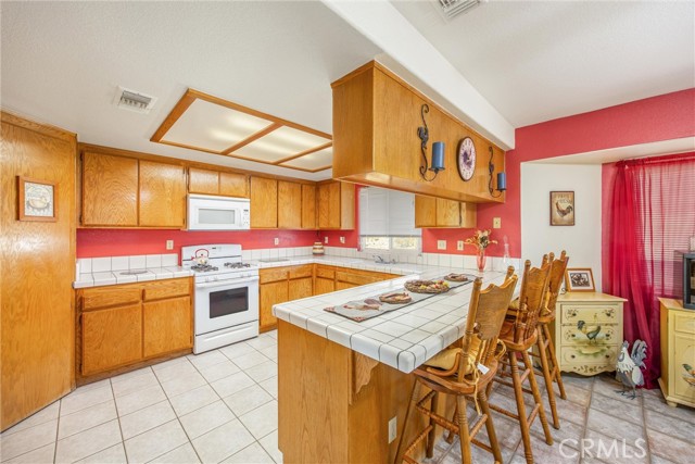 15023 Byron Dr, San Bernardino County, CA 92307 photo 11