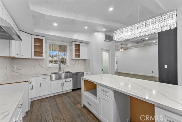 Detail Gallery Image 21 of 61 For 6418 Ringsdale Ct, Bakersfield,  CA 93313 - 3 Beds | 2/1 Baths