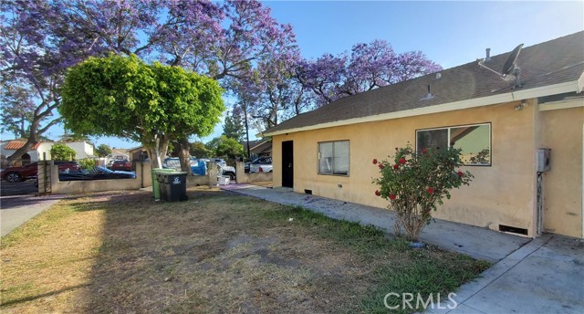 1003 W Myrtle Street, Santa Ana CA: https://media.crmls.org/medias/4409597d-b742-49c5-a339-d1f34194d518.jpg