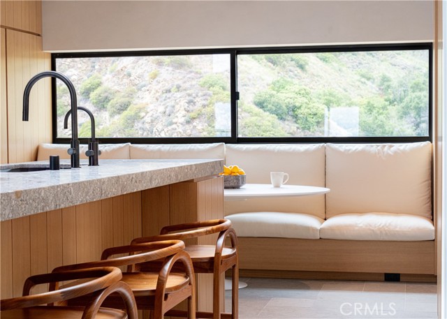 Detail Gallery Image 7 of 46 For 5941 Trancas Canyon Rd, Malibu,  CA 90265 - 7 Beds | 7/2 Baths