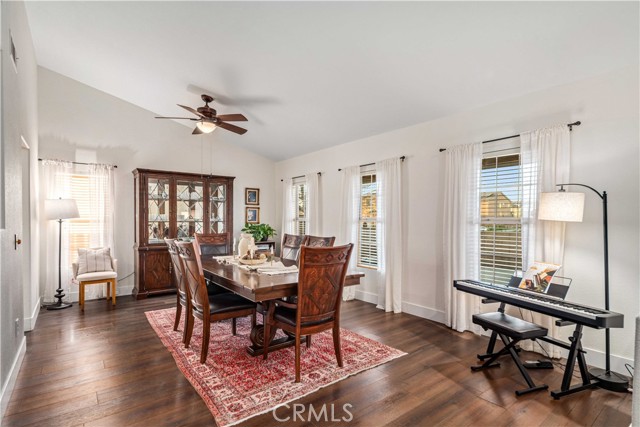 Detail Gallery Image 7 of 45 For 3340 Brabham Ave, Rosamond,  CA 93560 - 4 Beds | 3 Baths