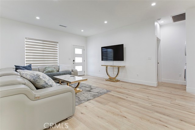 6206 Camellia photo 34