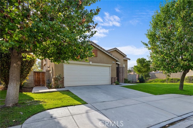7476 Sequoia Lane, Highland CA: https://media.crmls.org/medias/440a3077-7ced-44d7-a993-29a7e5178147.jpg