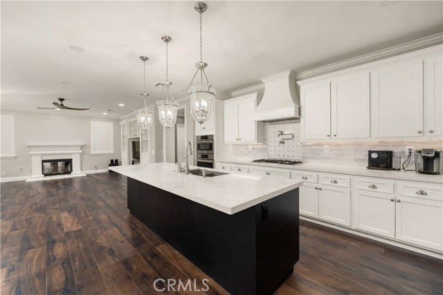 26726 Wyatt Lane, Stevenson Ranch CA: https://media.crmls.org/medias/440ab432-c651-43bc-bbac-c12bac549ff9.jpg