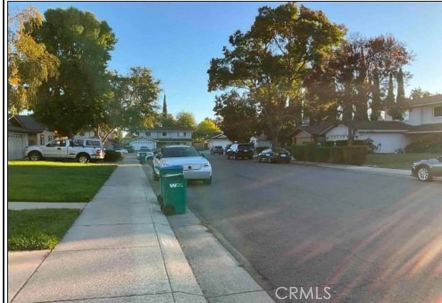 Detail Gallery Image 4 of 4 For 1485 Goldenleaf, Stockton,  CA 95209 - 4 Beds | 2/1 Baths