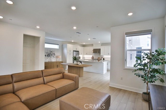 Detail Gallery Image 11 of 47 For 187 Junco, Irvine,  CA 92618 - 3 Beds | 2/1 Baths