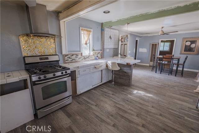 Detail Gallery Image 14 of 27 For 4660 Paramount Blvd, Pico Rivera,  CA 90660 - 2 Beds | 1 Baths