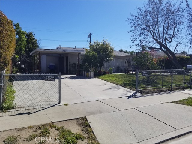 2252 Powers St, Pomona, CA 91766