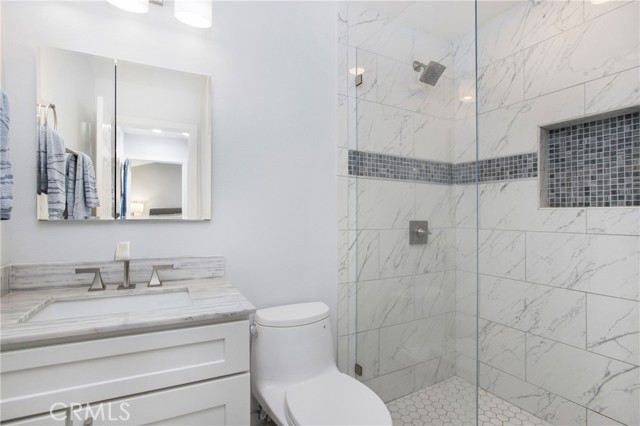 24336 Hillview Drive, Laguna Niguel CA: https://media.crmls.org/medias/440c6611-b2fd-4115-85da-224f6c6a5861.jpg