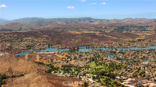 Detail Gallery Image 43 of 44 For 32057 Meadow Wood Ln, Lake Elsinore,  CA 92532 - 4 Beds | 2/1 Baths