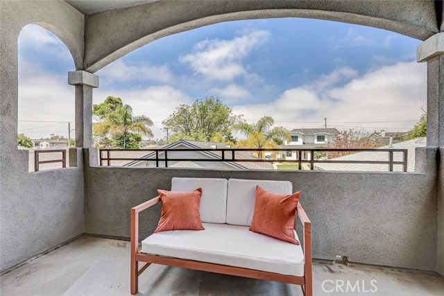 1904 Harkness, Manhattan Beach, California 90266, 5 Bedrooms Bedrooms, 0 ,2 BathroomsBathrooms,Residential,For Sale,Harkness,0,SB26134116