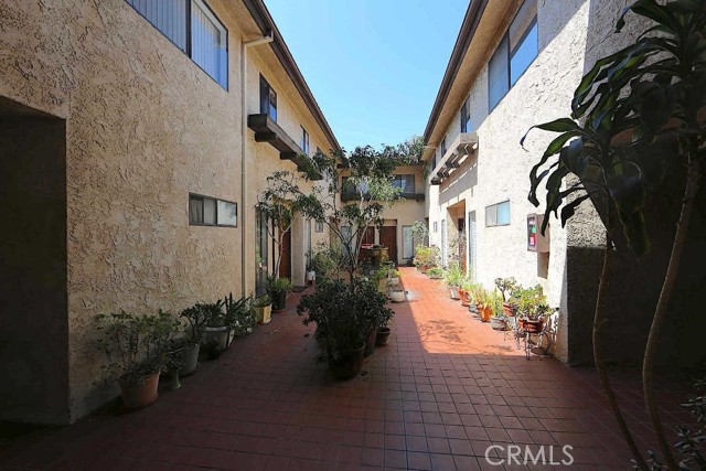 1112 S Meyler Street, San Pedro CA: https://media.crmls.org/medias/440da1cd-7895-41cc-95bc-77ffc6139c9b.jpg