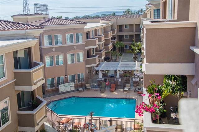 2750 Artesia Boulevard, Redondo Beach, California 90278, 2 Bedrooms Bedrooms, ,2 BathroomsBathrooms,Residential,Sold,Artesia,SB15208898