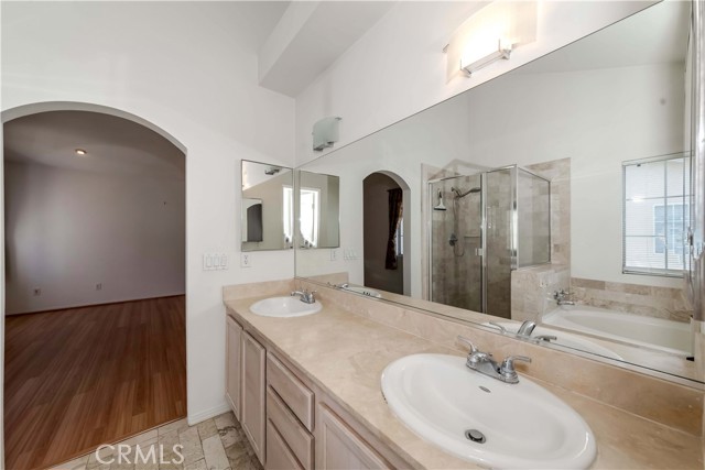 Detail Gallery Image 15 of 23 For 1804 Martina Ave, Torrance,  CA 90501 - 3 Beds | 2/1 Baths