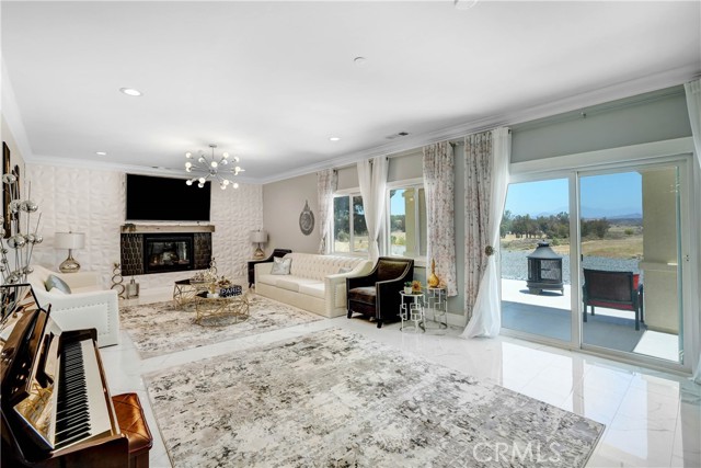 Detail Gallery Image 23 of 66 For 31291 Tommy, Temecula,  CA 92591 - 5 Beds | 4/1 Baths