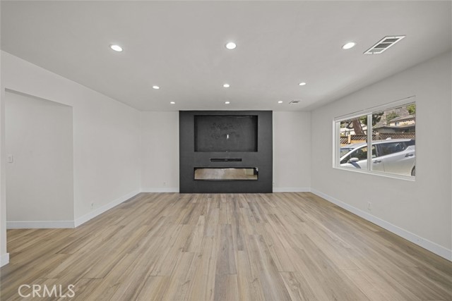 10341 Mcclemont Avenue, Tujunga CA: https://media.crmls.org/medias/44106fac-7795-4e19-8395-55f11852e94b.jpg