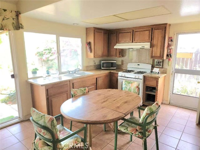 Detail Gallery Image 7 of 33 For 717 Pamela Kay Ln, Whittier,  CA 90601 - 3 Beds | 2 Baths
