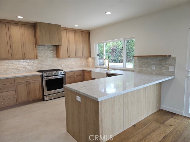 Detail Gallery Image 7 of 17 For 909 Brightstone Ct, Westlake Village,  CA 91361 - 3 Beds | 2 Baths