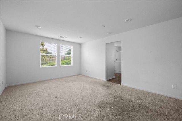893 Harvest Avenue, Upland CA: https://media.crmls.org/medias/441242d9-bdd0-4ddb-85b0-f09d064133db.jpg
