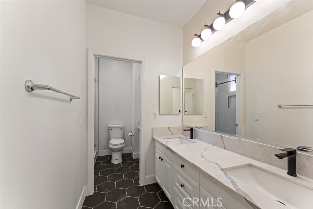 Detail Gallery Image 16 of 41 For 16395 Ridge Field, Riverside,  CA 92503 - 5 Beds | 4 Baths